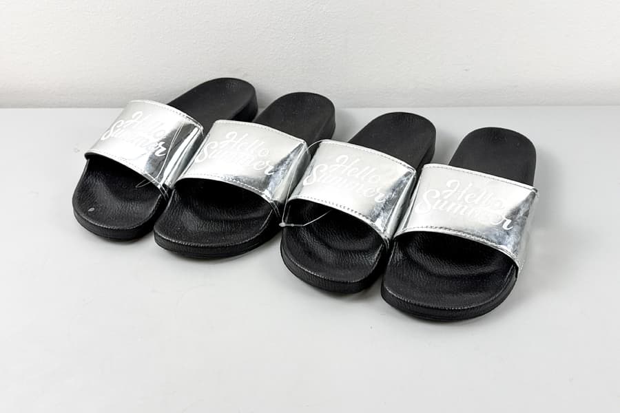 2 Paar Badeschuhe, Gr. 39 und 40